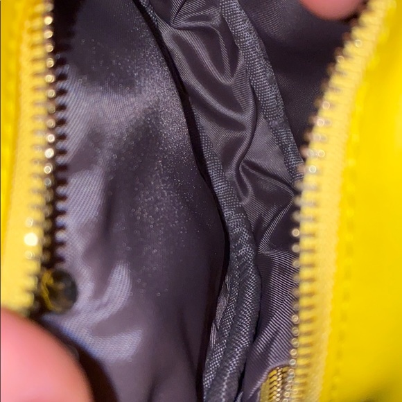 Never worn pineapple purse - Picture 2 of 3